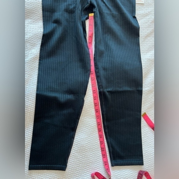 GOOD AMERICAN WIDE RIB SHINE CLEAN SEAMLESS NWT - Picture 11 of 15